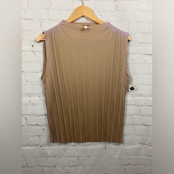 Wishlist Size Small New With Tags Sleeveless Raw Hems & Neckline Top - Picture 1 of 10